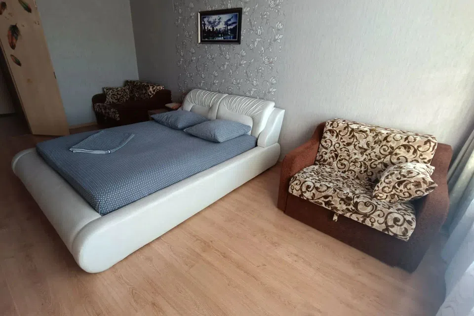 Однокомнатная квартира рядом с Аквапарком и ТЦ Дирижaбль
