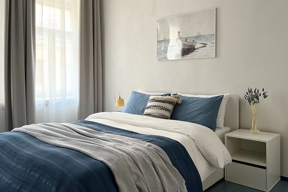 Просторная квартира у Площади Восстания