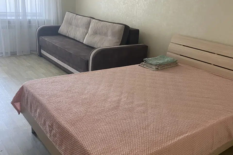 Сдам 2х комнатную квартиру в центре  