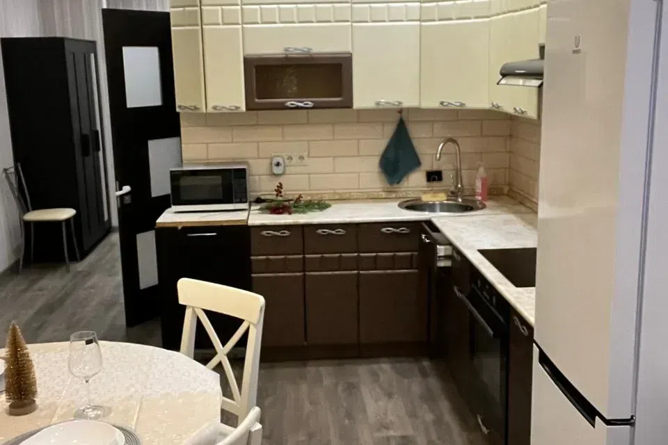 Dayker City на улице Александры Монаховой 
