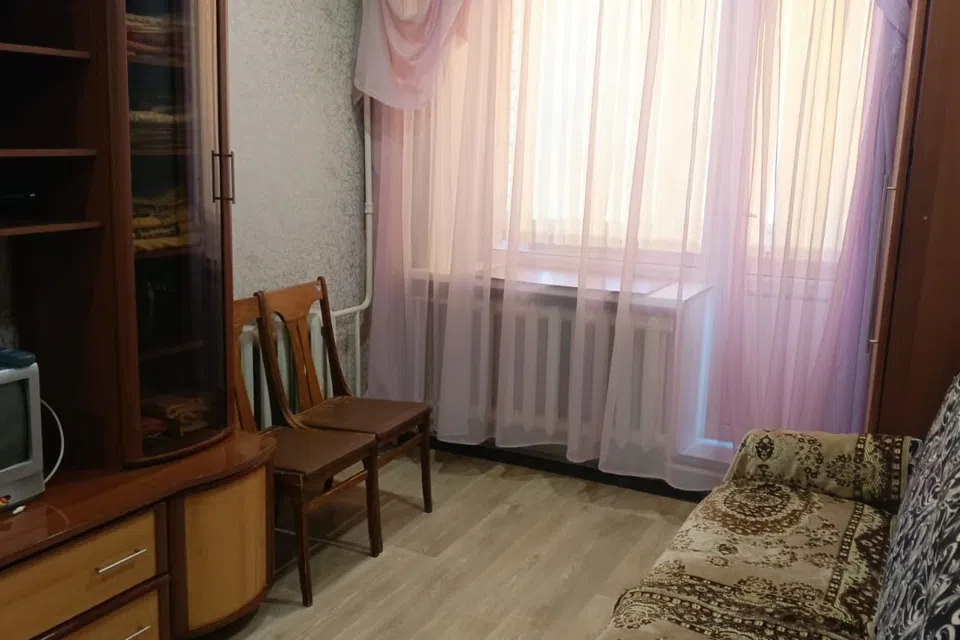 Квартира с большой кухней 