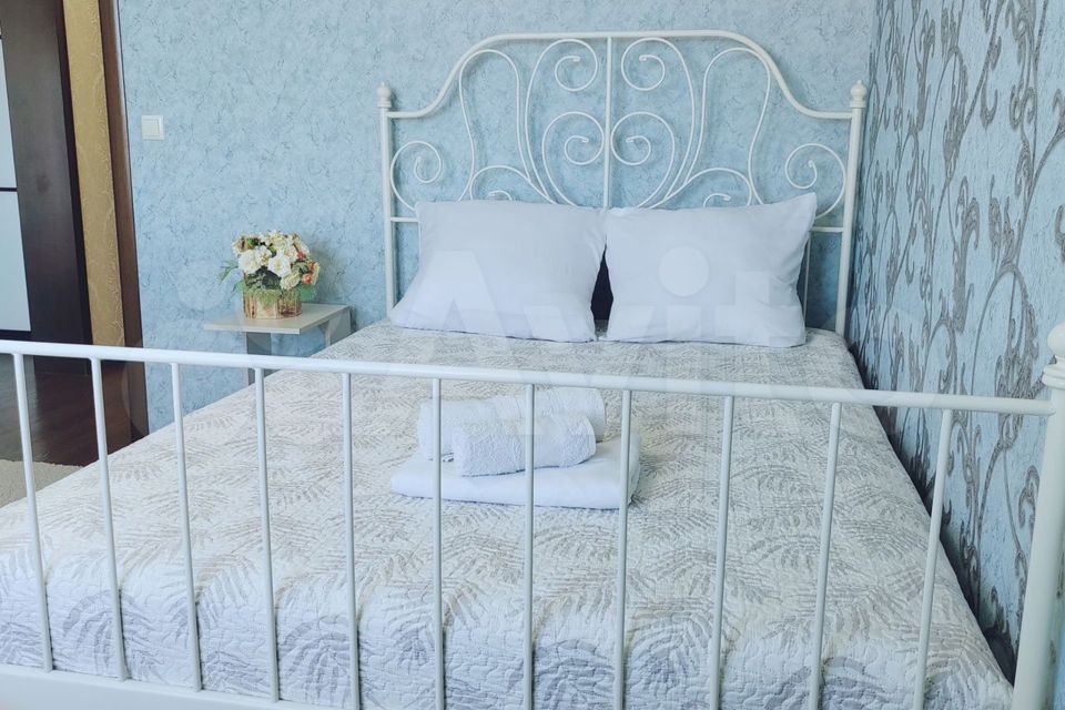 Двухкомнатная на Надежды