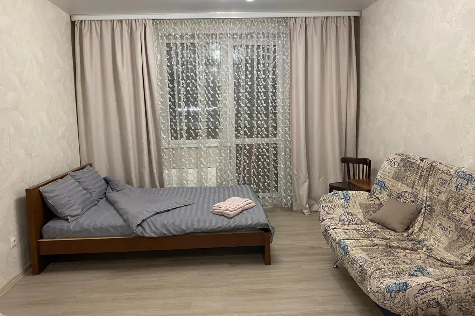 Комфортабельная квартира в новом доме рядом с аэропортом 