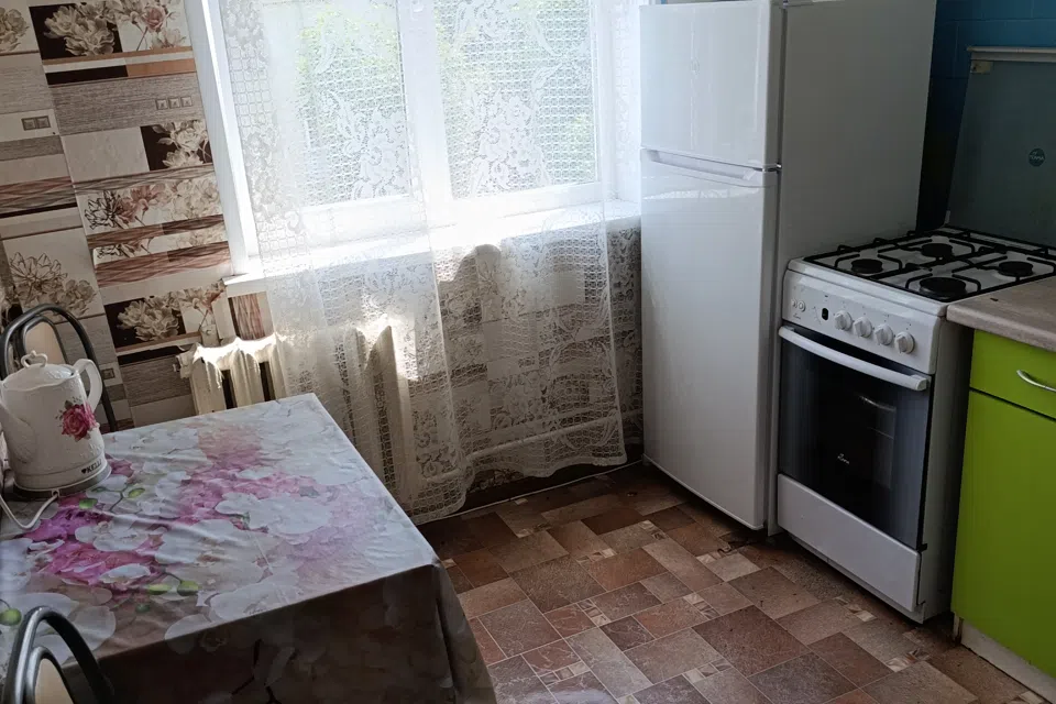 Сдам 1к кв ул Зорге ост.дворец спорта