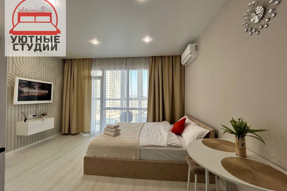 Уютная студия на 8 этаже с видом на море