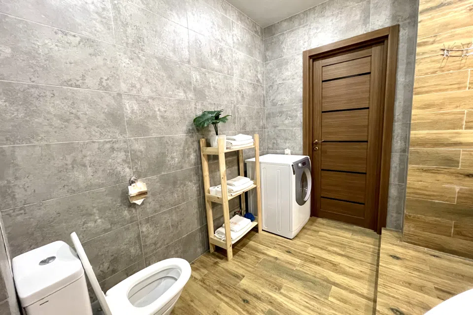 трехкомнатная квартира в центре 
