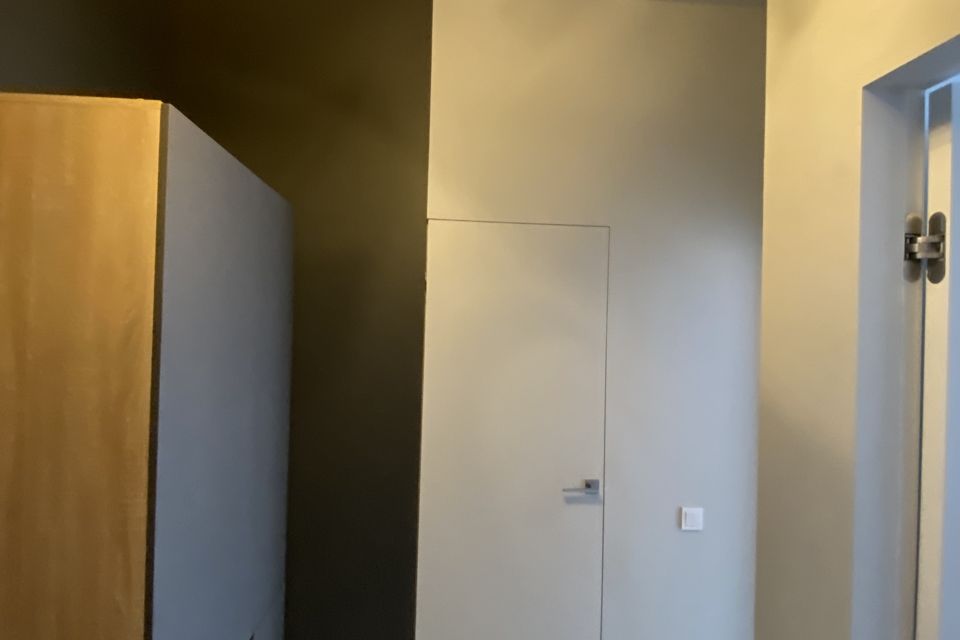 Современная  однокомнатная квартира с дизайнерским ремонтом 