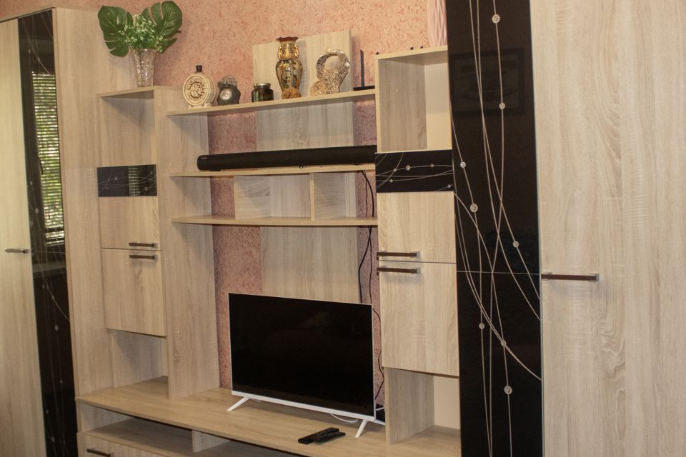 Уютная квартира с большой кухней район мегагринн. 