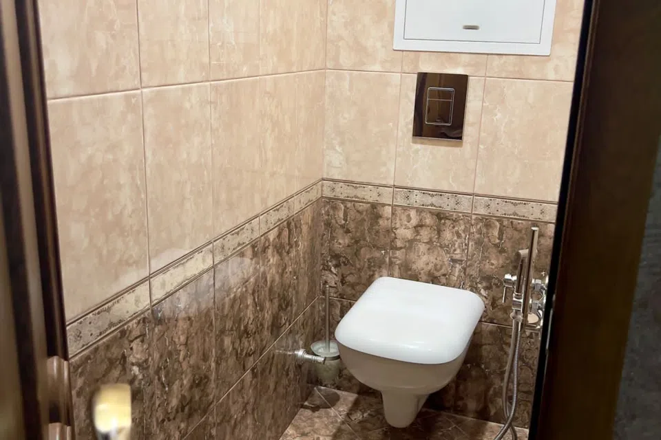 Двухкомнатная квартира с балконами в Курортной зоне