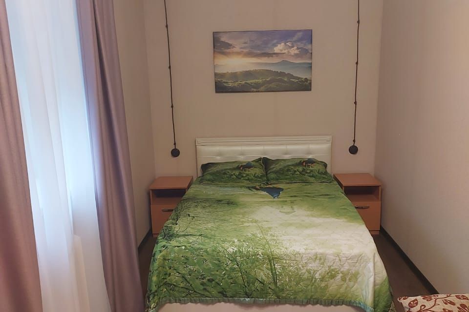 Вместительная 2к возле Моста влюбленных