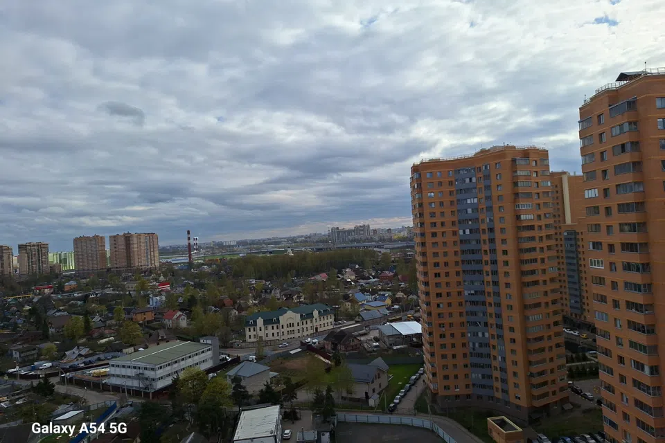 Сдам  студию расположенную  в 3-х минутах от метро Девяткино