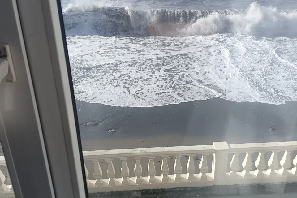 Эллинг с видом на море