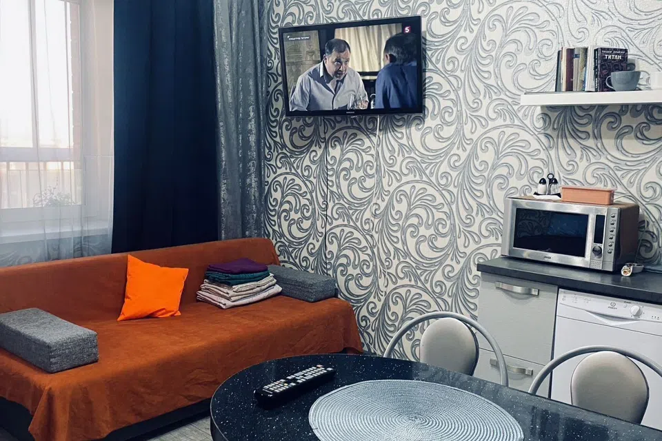 Уютная студия в шаговой доступности к Политеху и ЛД Бaйкaл