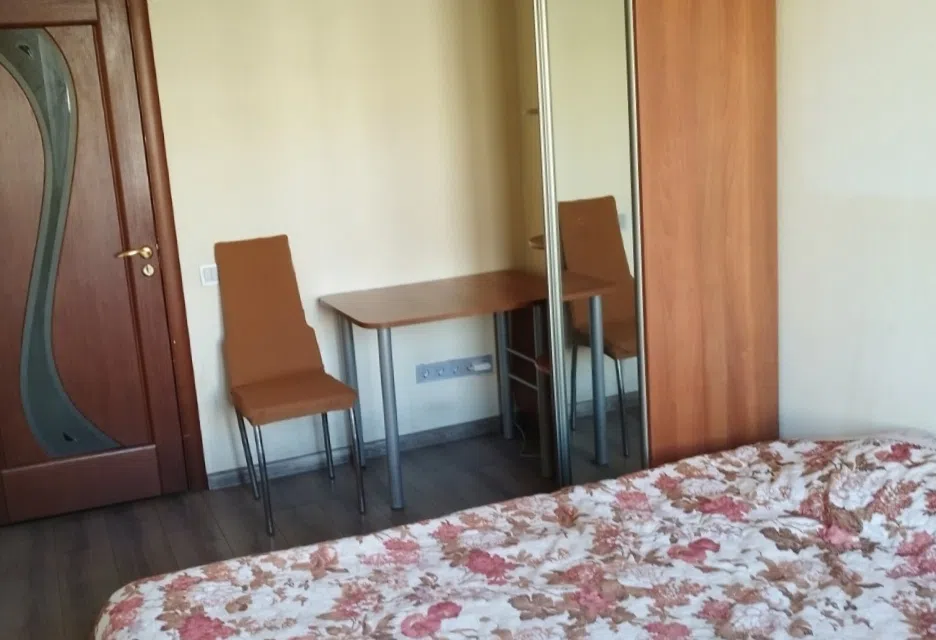 Уютная комната в тихом районе рядом с метро