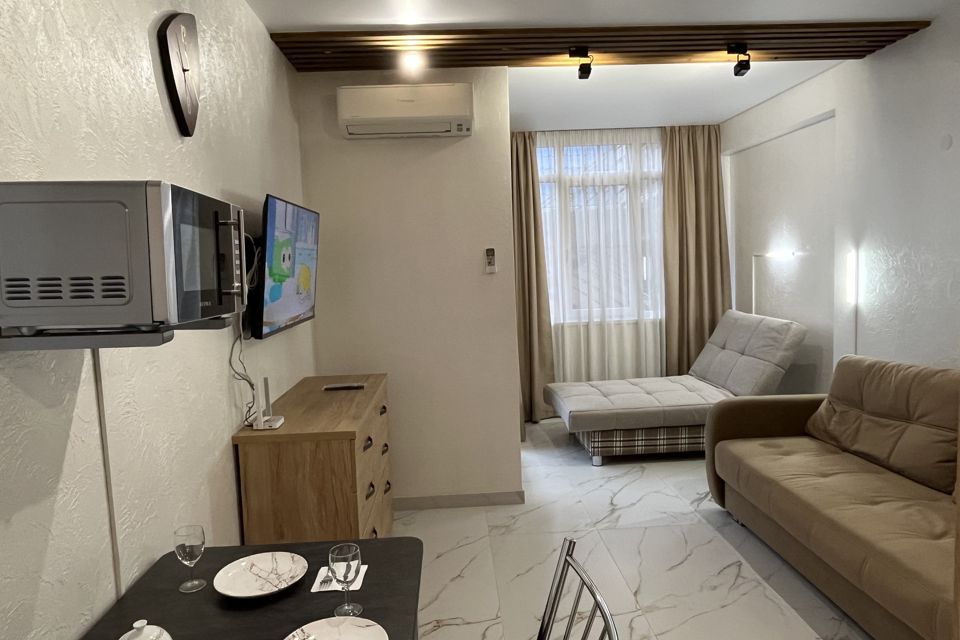 Апартаменты Актер House