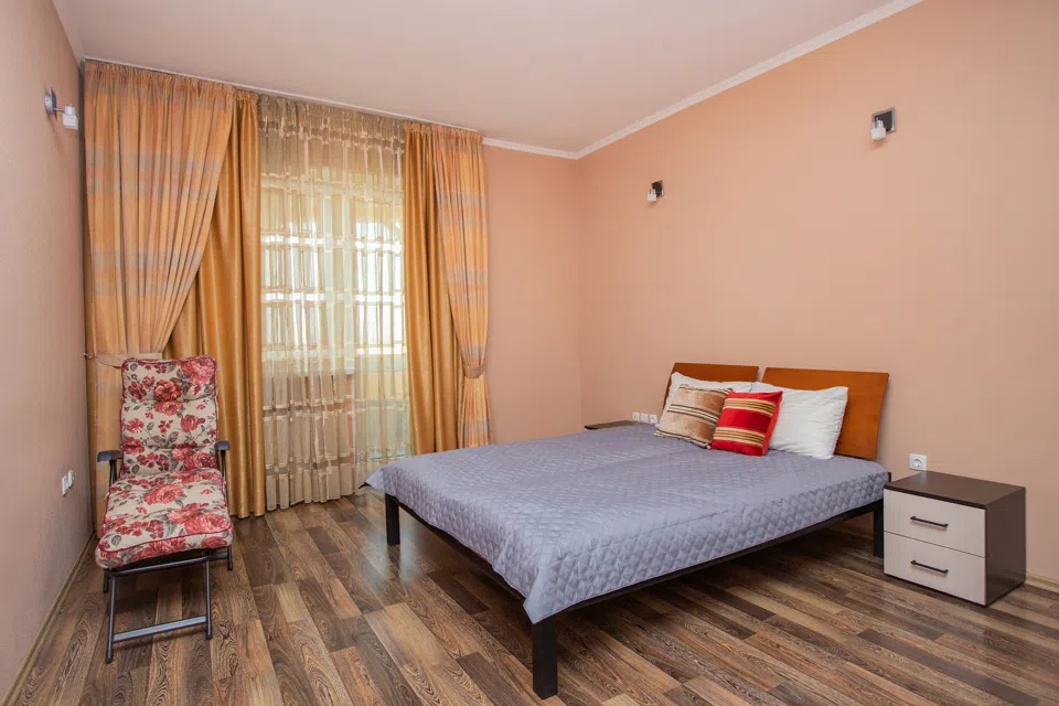 Family apartments near the lake - просторная двушка