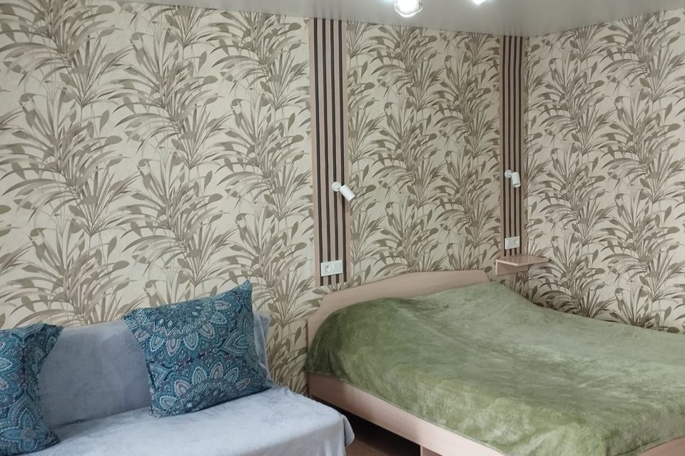 Уютная квартира в центре города среди гор