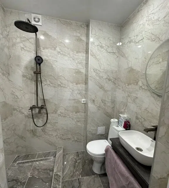 отличная, просторная квартира 
