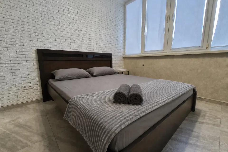 У Парка Победы в 10 мин от пляжа и Aquamarine Resort SPA