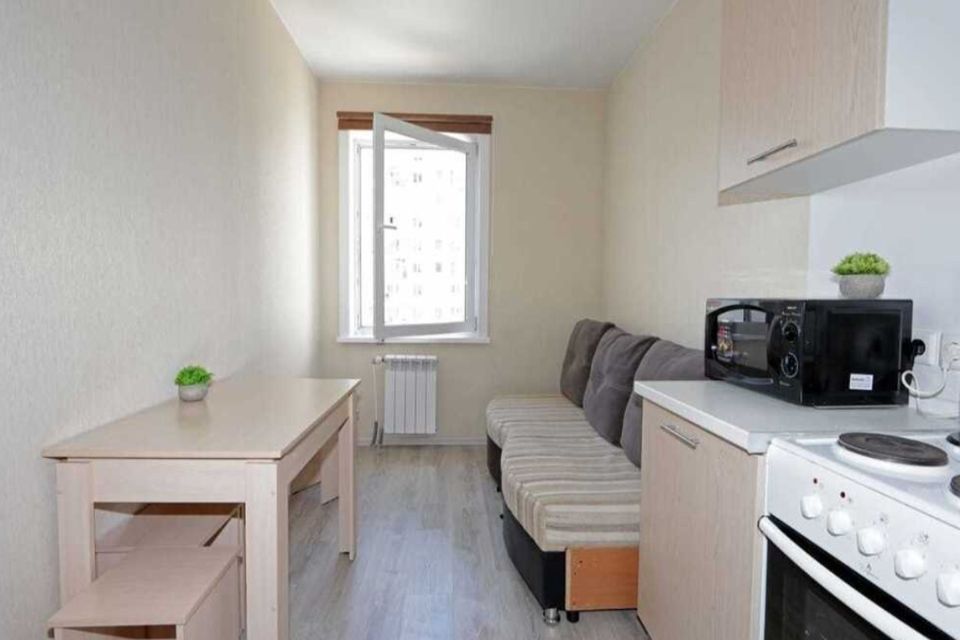 Уютная квартира возле МНТК