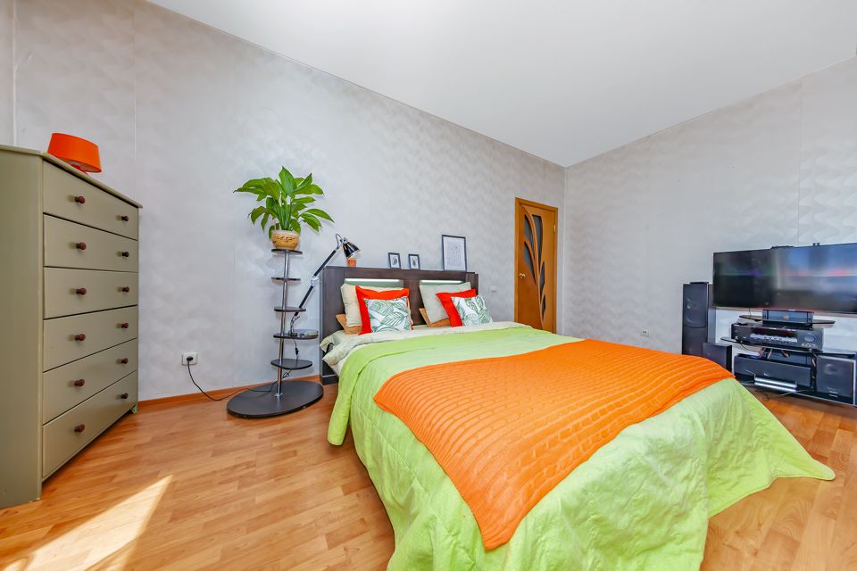 1-к. квартира, 54 кв. м, 3 кровати