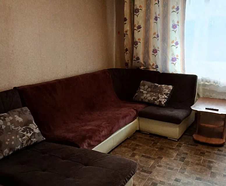 Квартира рядом с ДК КРАЗА