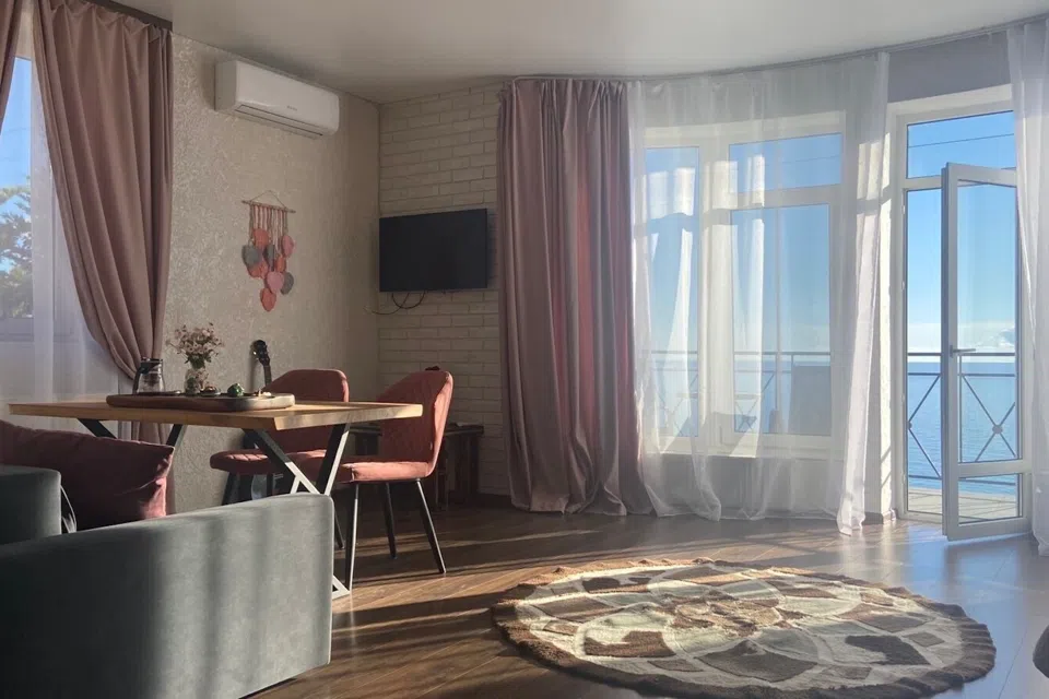 Уютные апартаменты с видом на море