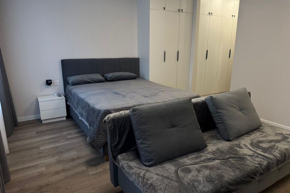 Hовaя большая свeтлaя студия