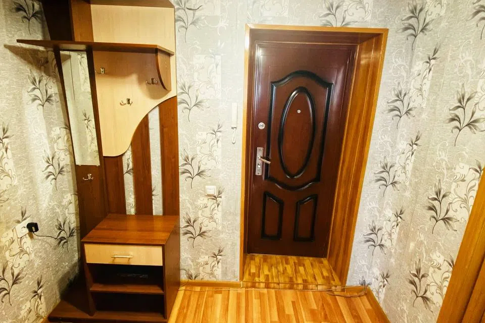Отличная квартира в тихом районе, рядом с выездом из города