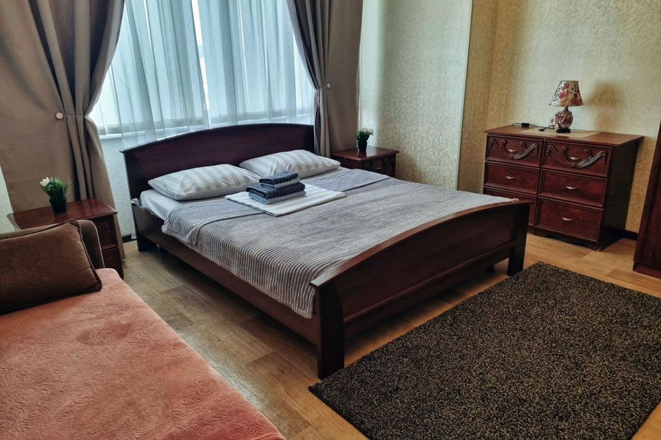 Однокoмнатнaя квартира c балкoном