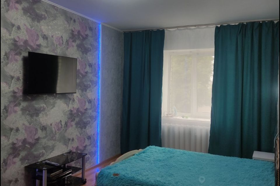 Однушка до 5 мест напротив автовокзала, центр, рядом Гринн.