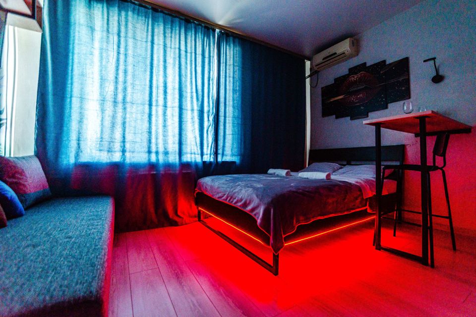 Стильная студия на 3 человек метро Автозаводская