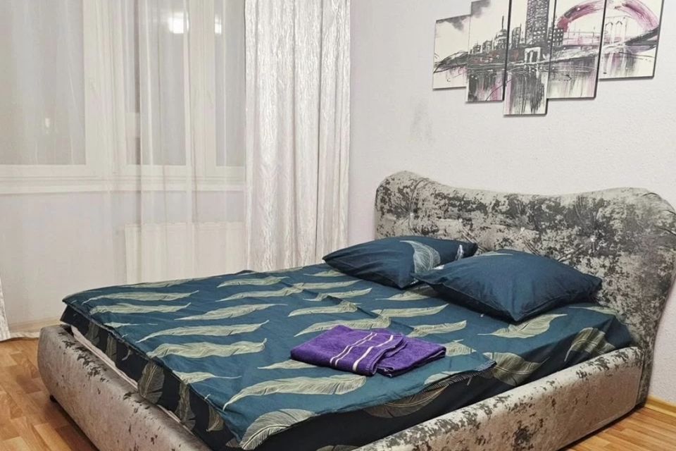 Уютная квартира с хорошей детской площадкой. 