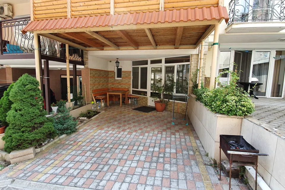 Квартира 42 м.кв 2х комн парк Мисхор