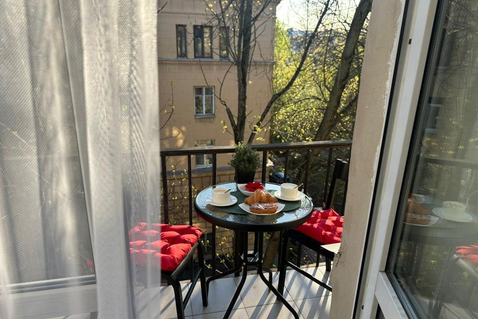 Атмосферная квартира на набережной Невы