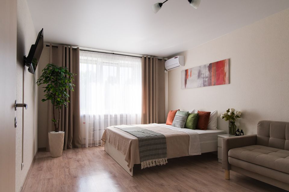 1 к квартира рядом  СК Кристалл, Салют 