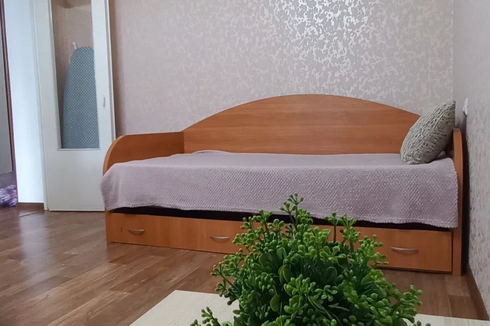 Квартира с видом на реку, рядом с жд и автовокзалом