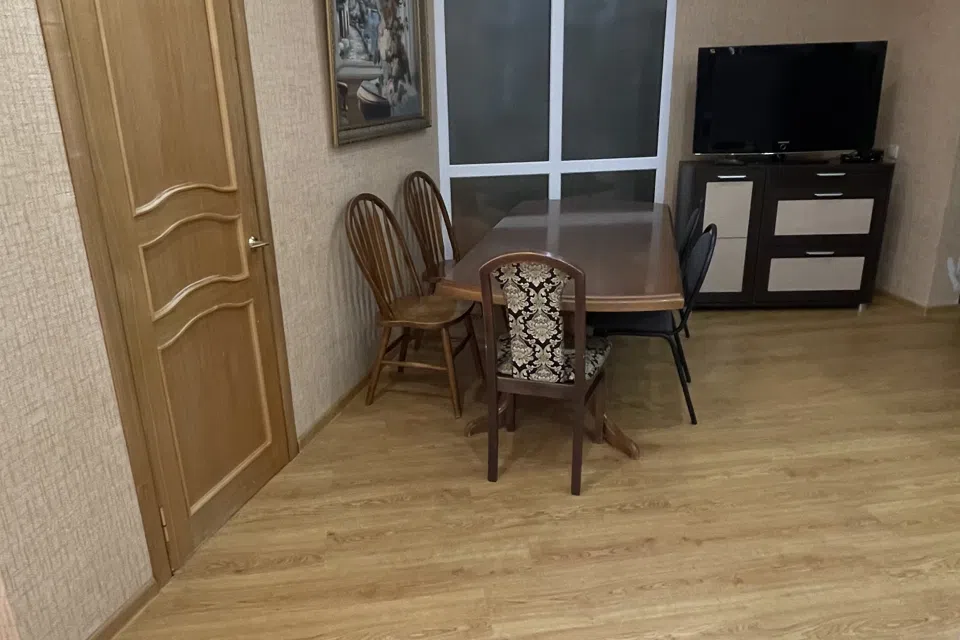 4х комнатная квартира на Родниковой 23