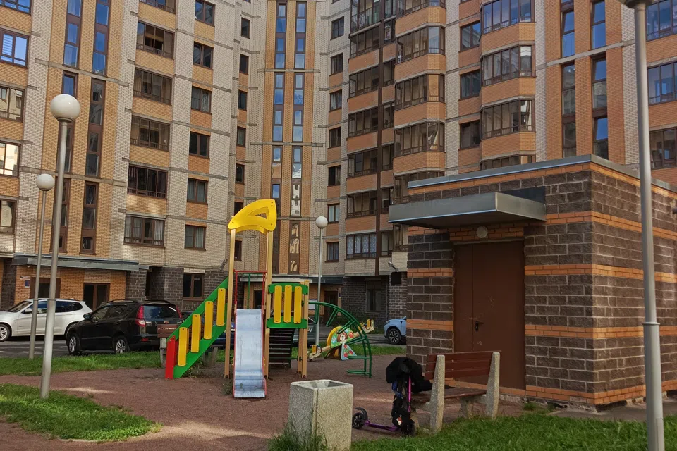 Уютная студия с видом на лес 