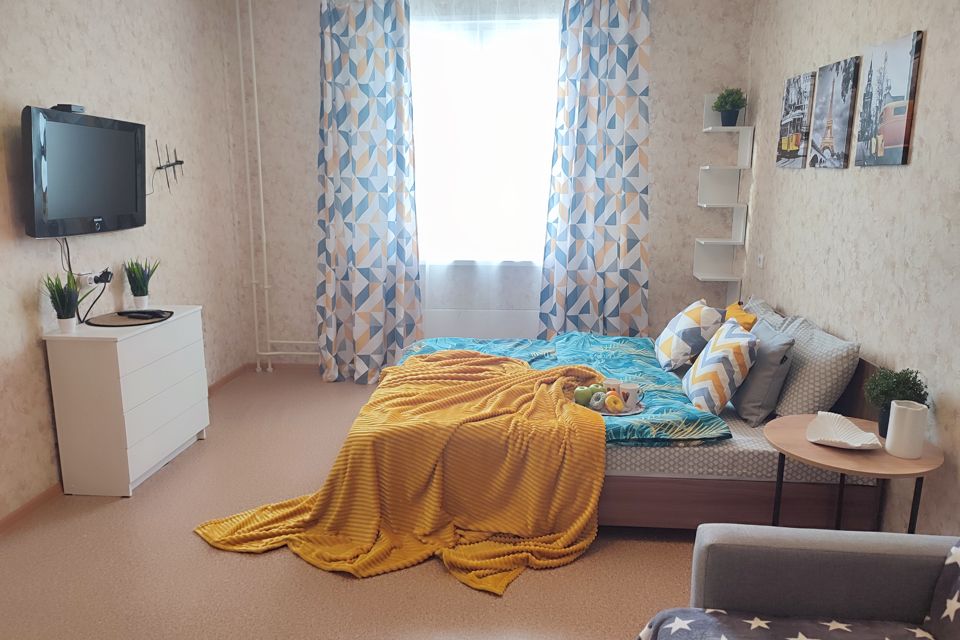 Яркая, чистая,недорогая квартира. Метро Бурнаковская, ЖД вок