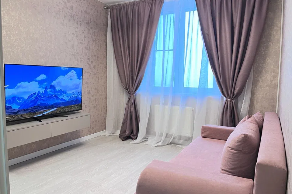 Белая 1 комнатная квартира в ЖК Жюль Верн - Smart TV