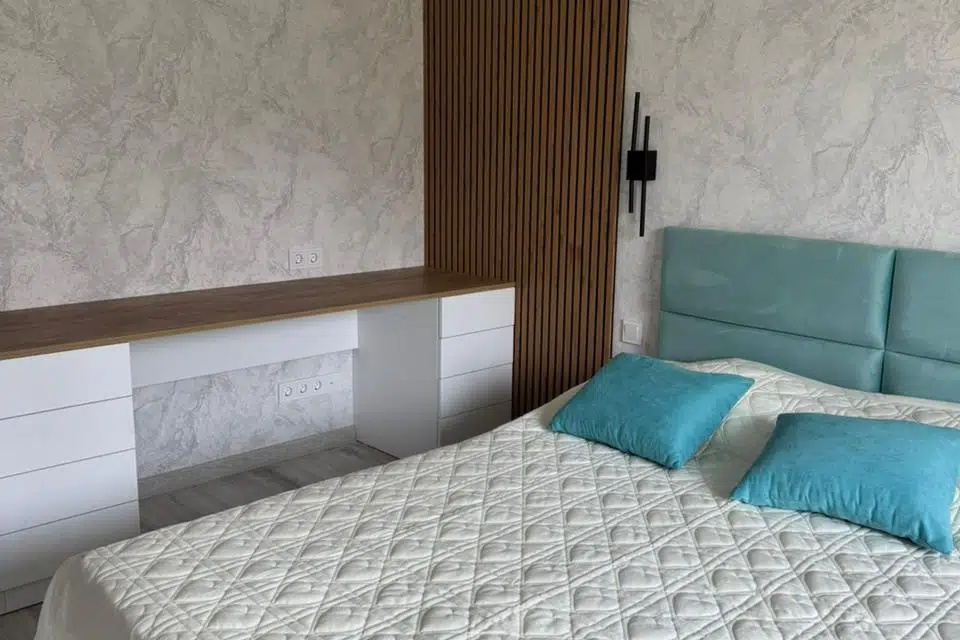 Уютная 2-х комнатная квартира с хорошим ремонтом.