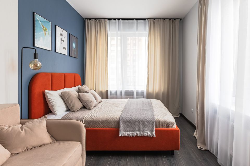 Аквамариновый вихрь на Лесной