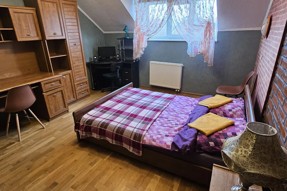 Forest-Park apartment 