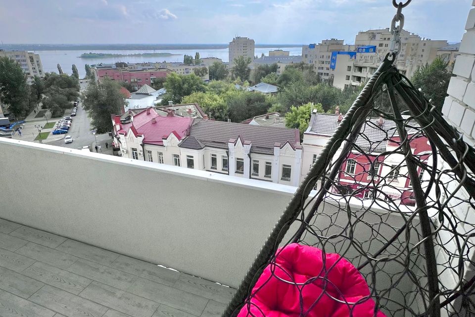 102 кв.м. на пешеходной улице, вид на Волгу с террасы, Центр