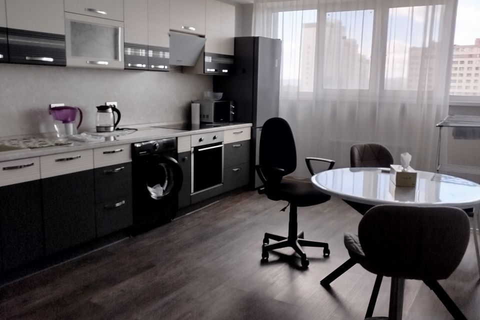 Квартира в развивающемся районе. Рядом Аква-Сити,Сити молл. 