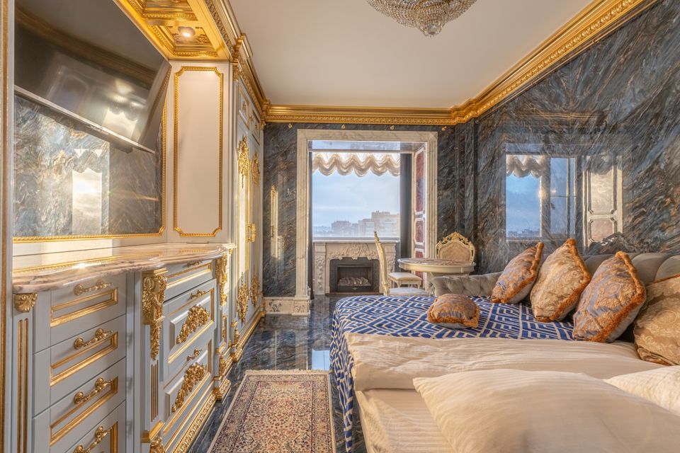 Дизайнерская квартира в стиле барокко