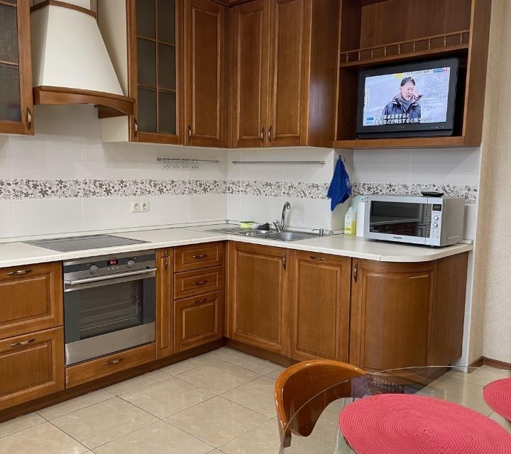 Двухкомнатная квартира на Взлетке рядом с МВДЦ Сибирь