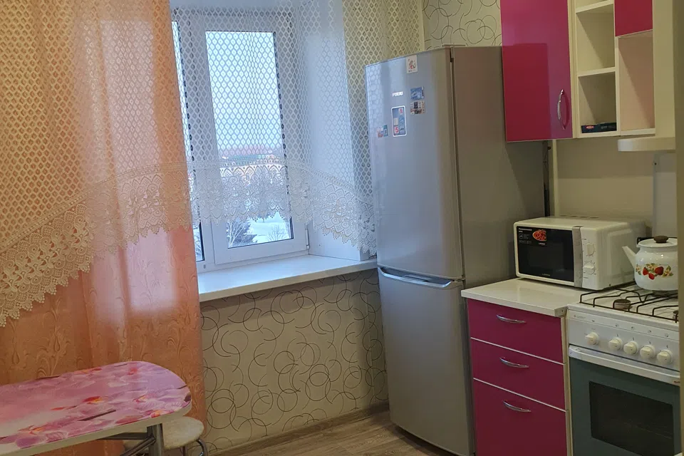 Уютная квартира с видом на Троицкий парк