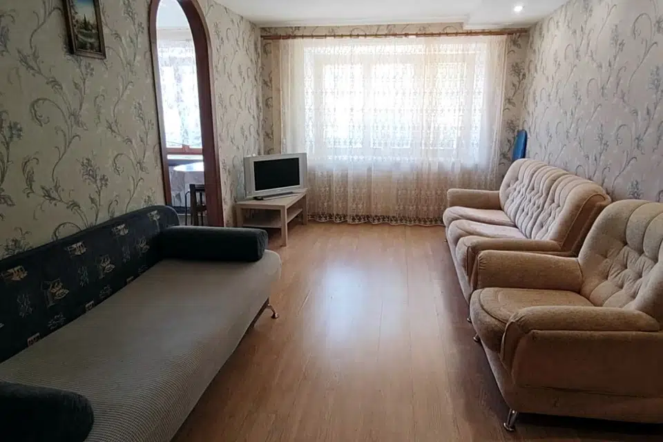 Квартира на Кадомцевых